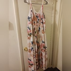 Torrid brand white floral maxi dress size 2